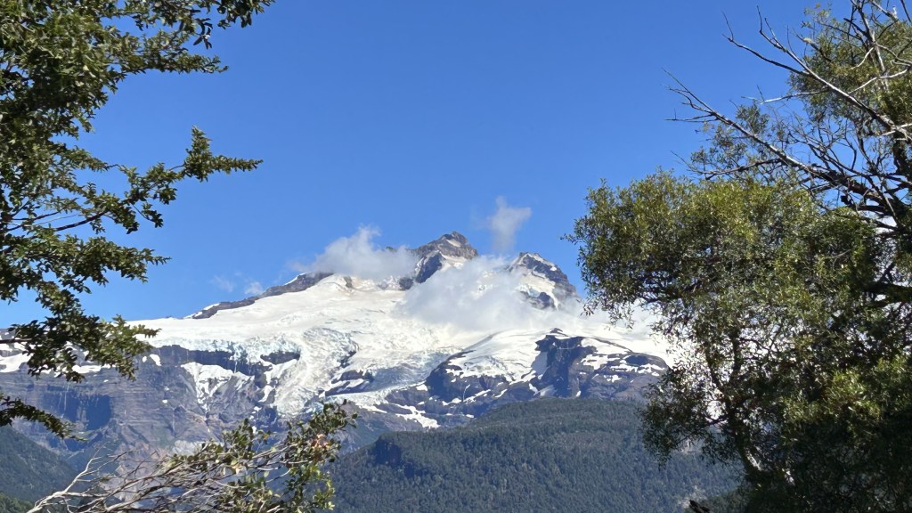Experience the Might of Volcán El Tronador’s Glaciers and&nbsp;Waterfalls
