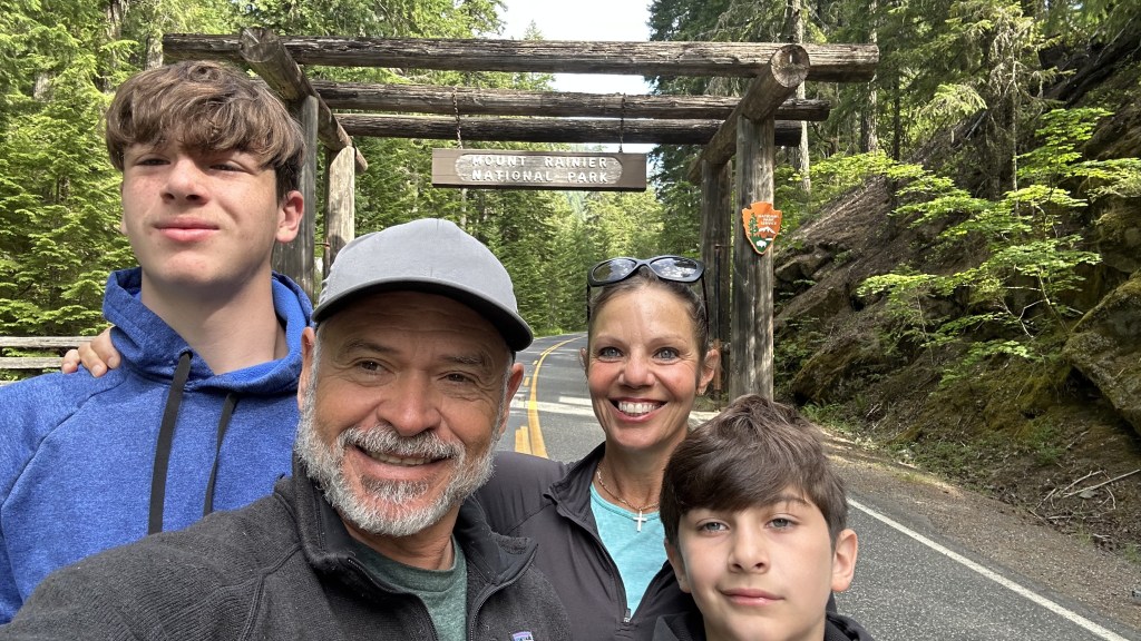 Exploring Mount Rainier National Park: A Glimpse of Nature’s&nbsp;Majesty