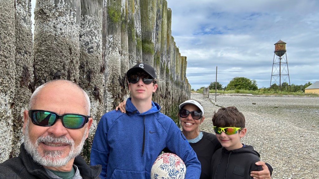 Exploring Semiahmoo Park: A Scenic Trail Around Drayton&nbsp;Harbor